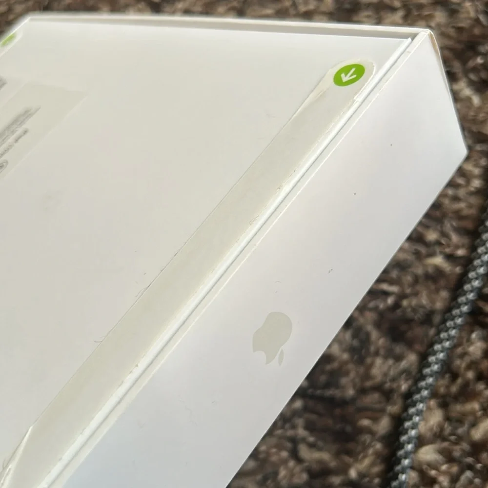Apple iPad Silver 10th Generation Sealed NEW